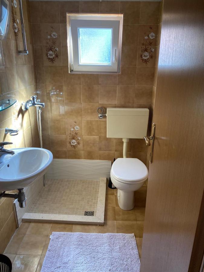Apartmani Niks Makarska Exterior photo