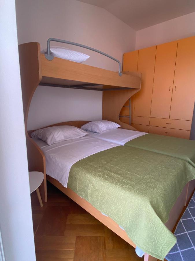 Apartmani Niks Makarska Exterior photo